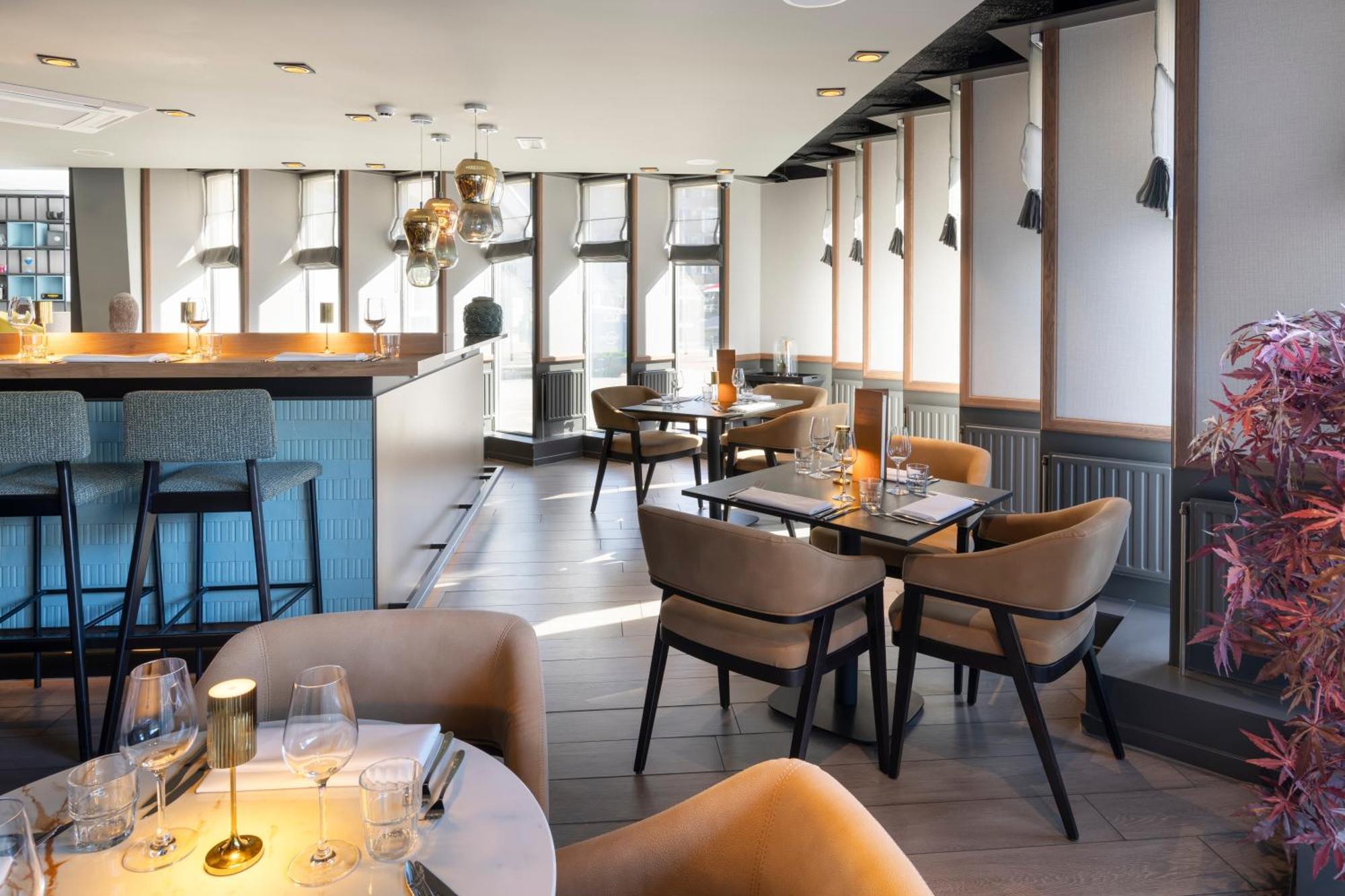 Hotel Bilderberg Europa Scheveningen 4*